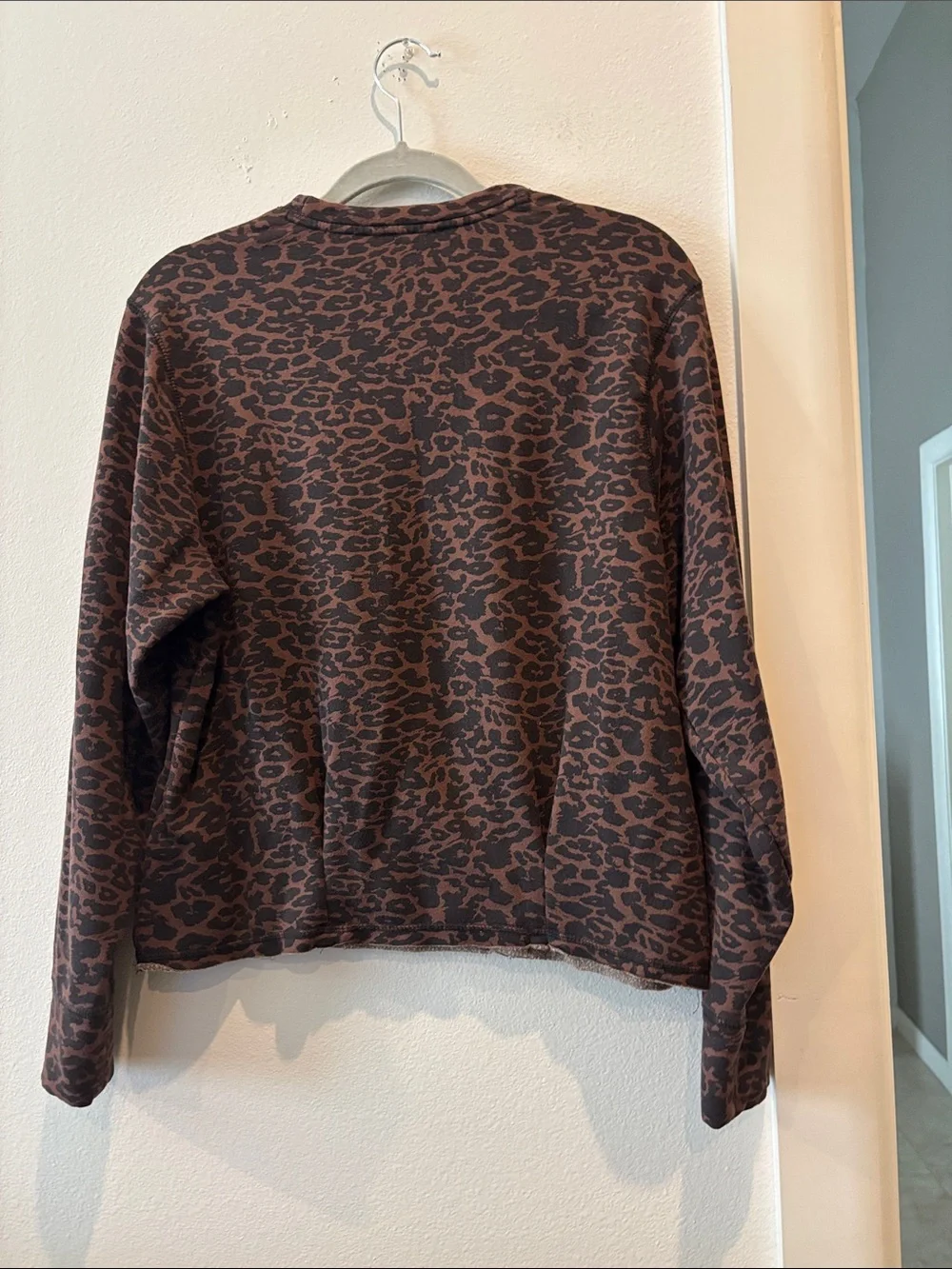 Joe's Jeans Brown & Black Leopard Crewneck Sweatshirt Small Pleated Animal Print